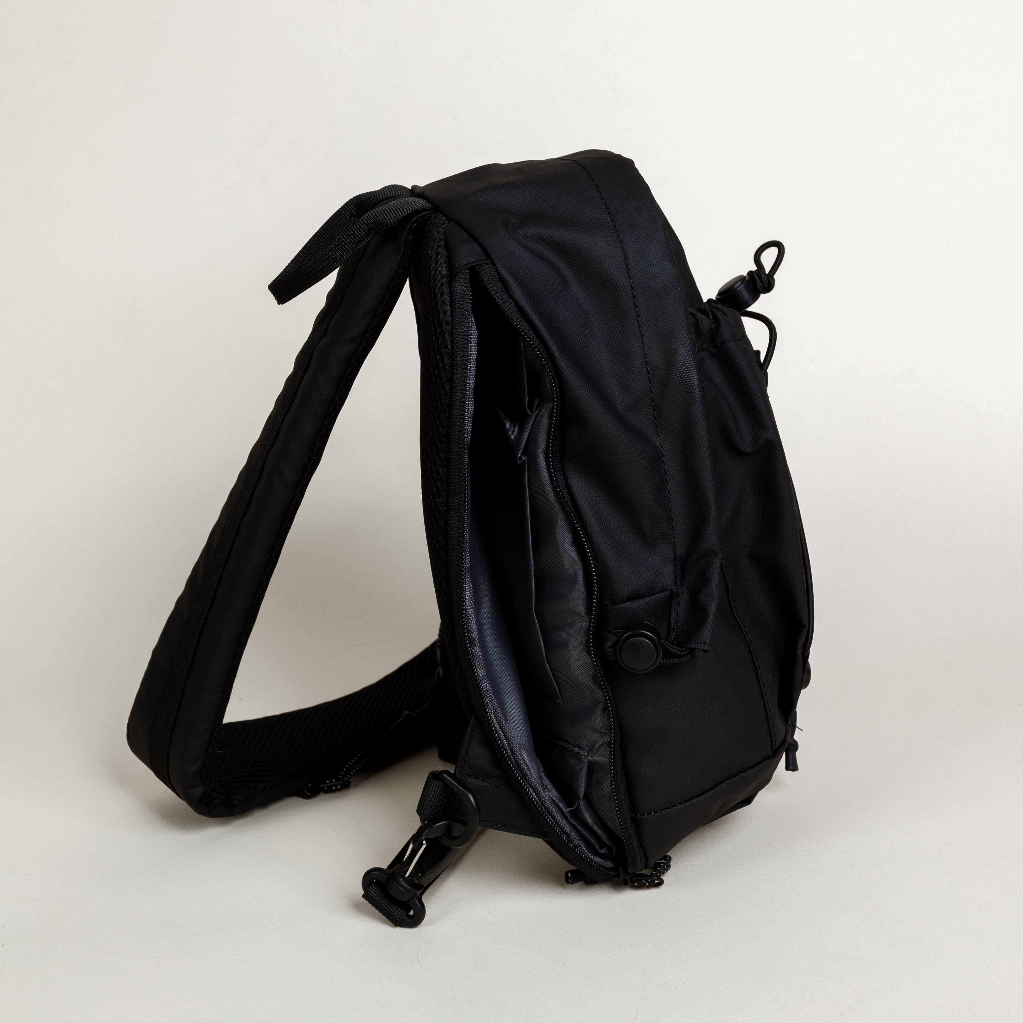 Elliker Eyam Sling Backpack 5L - Black