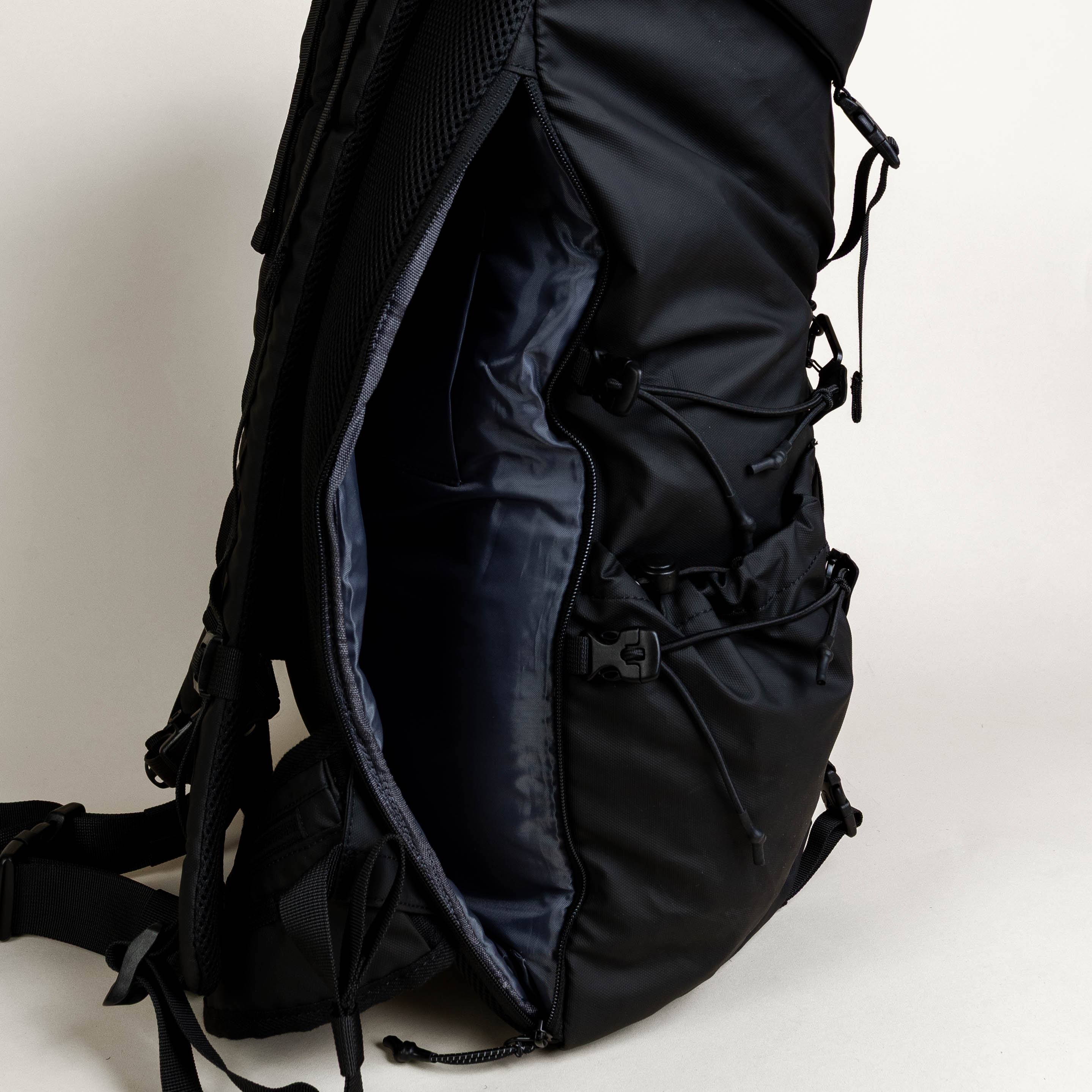 Elliker Maller Flap Over Backpack 33L - Black