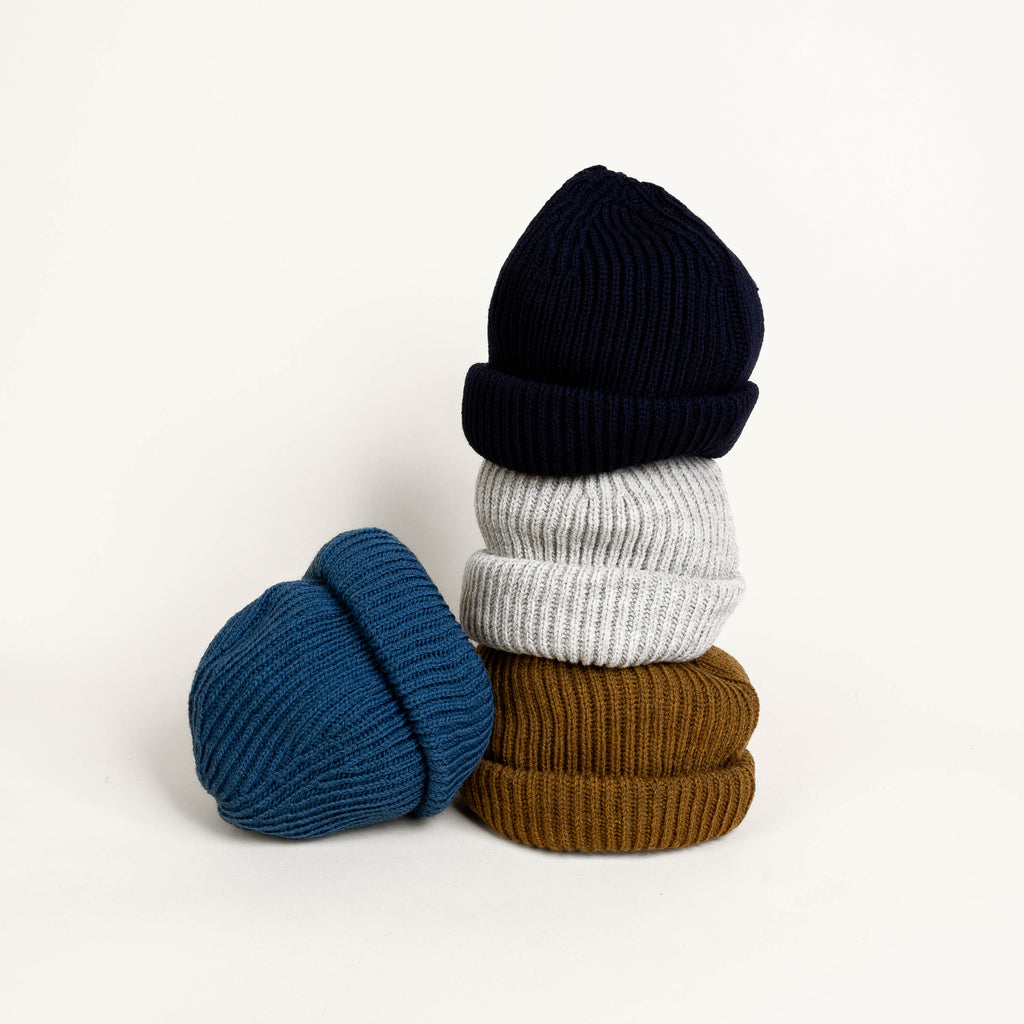 Highland 2000 Merino Ribbed Beanie - Navy