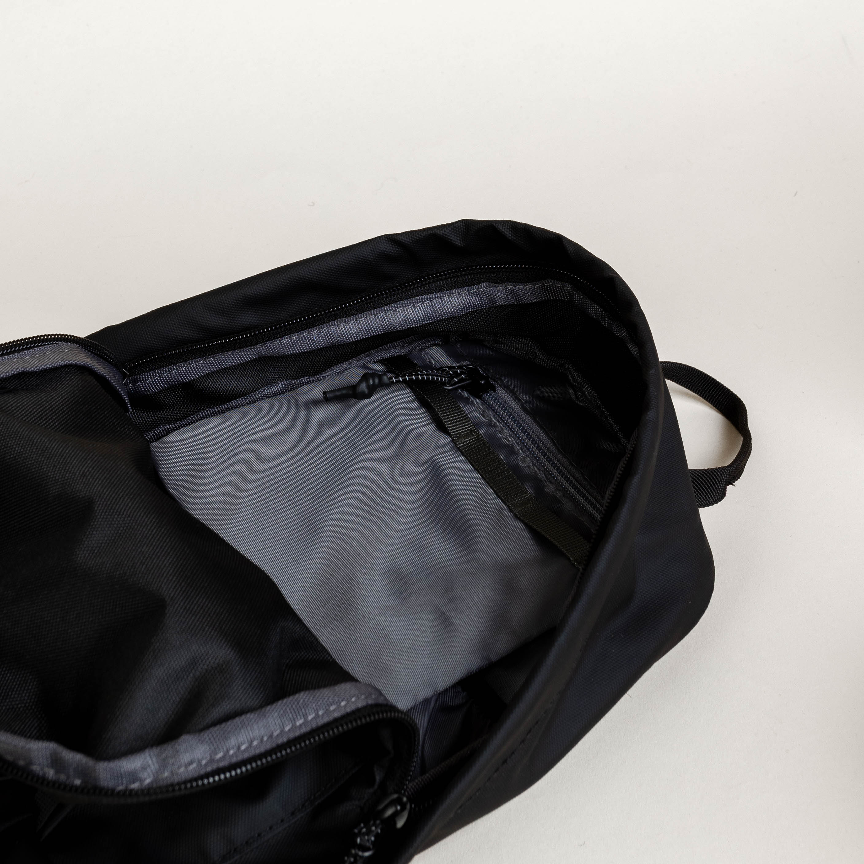 Elliker Eyam Sling Backpack 5L - Black